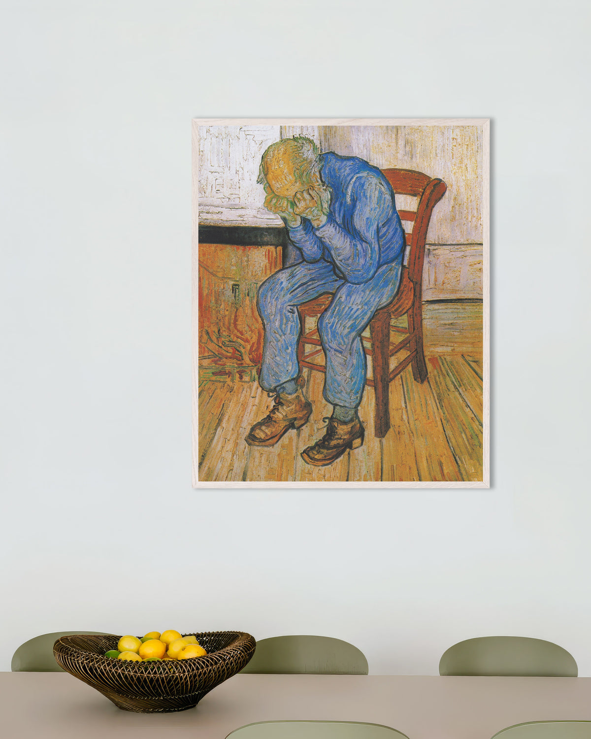 Poster van Bij de poort der eeuwigheid (1890) van Vincent van Gogh, met witte houten lijst