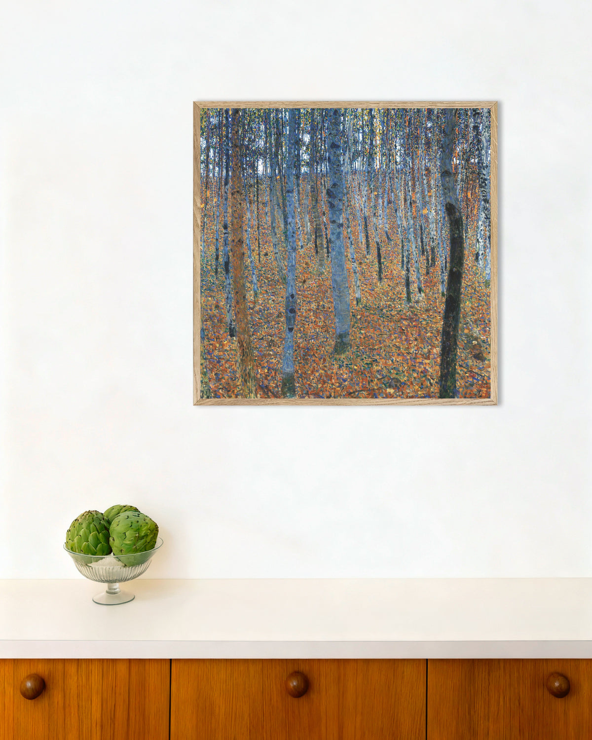 Poster Beukenbos I (1902) van Gustav Klimt met naturel houten lijst