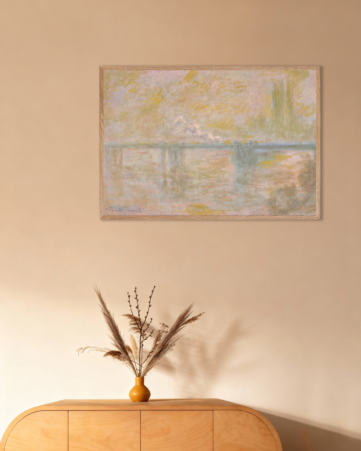 Poster Charing Cross Bridge, Londen (ca. 1902) van Claude Monet met naturel houten lijst