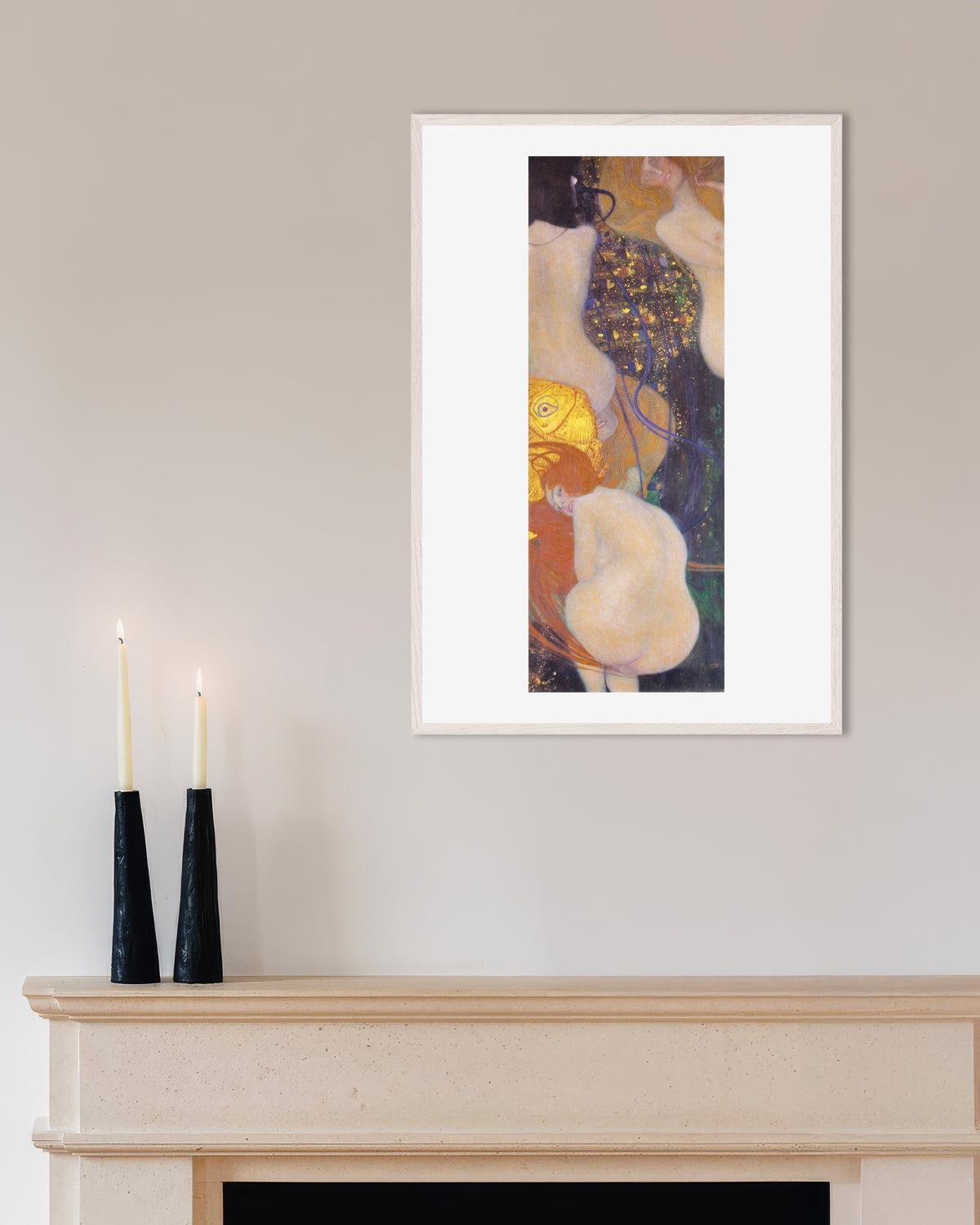 Poster Goudvissen (1901–1902) van Gustav Klimt met witte houten lijst