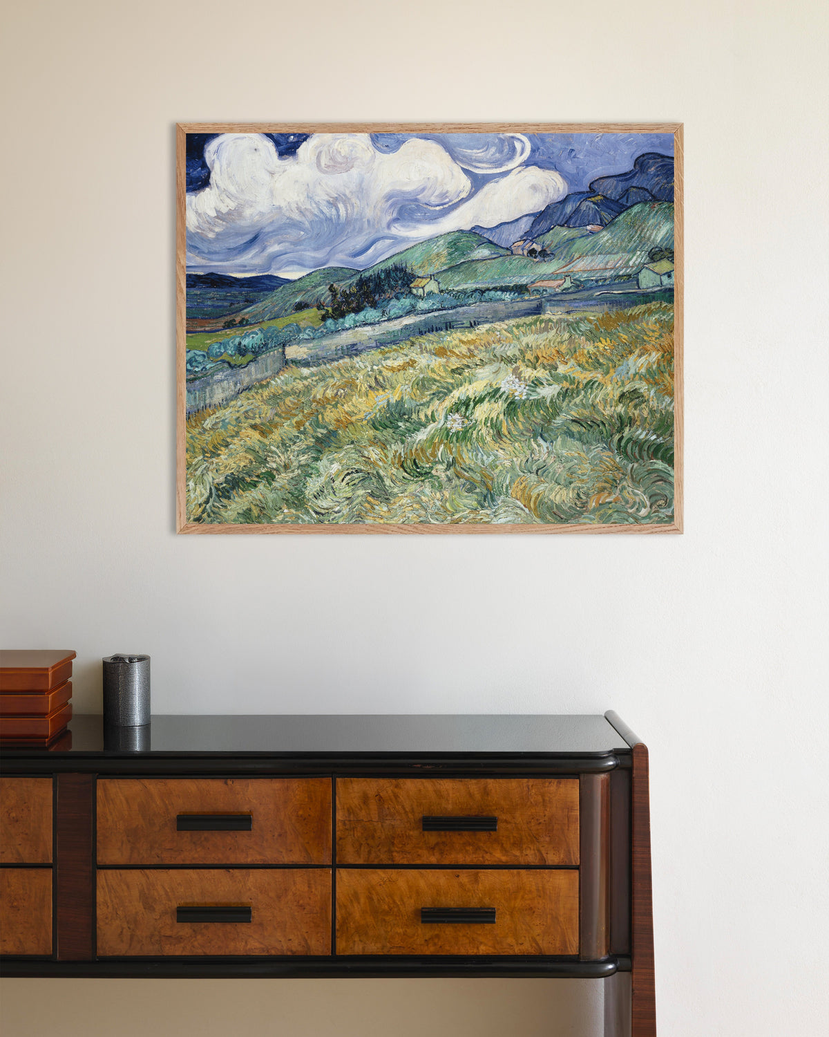 Poster van Landschap bij Saint-Rémy (1889) van Vincent van Gogh, met naturel houten lijst