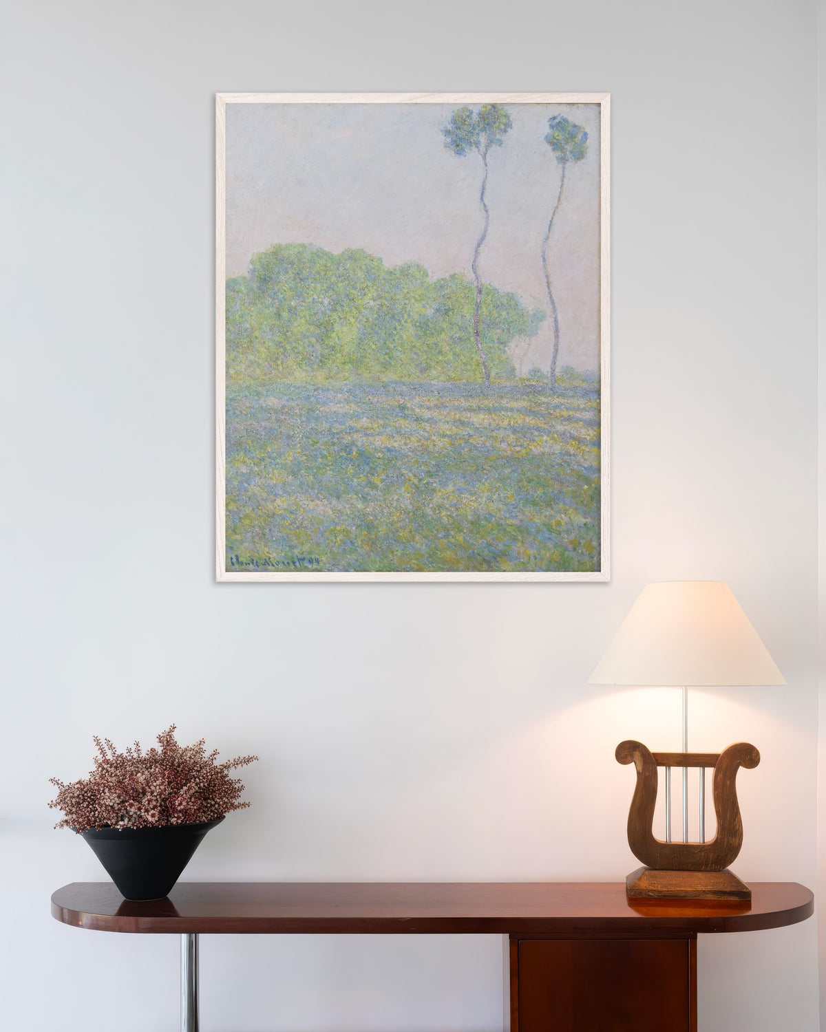Poster Weide bij Giverny (1894) van Claude Monet met witte houten lijst