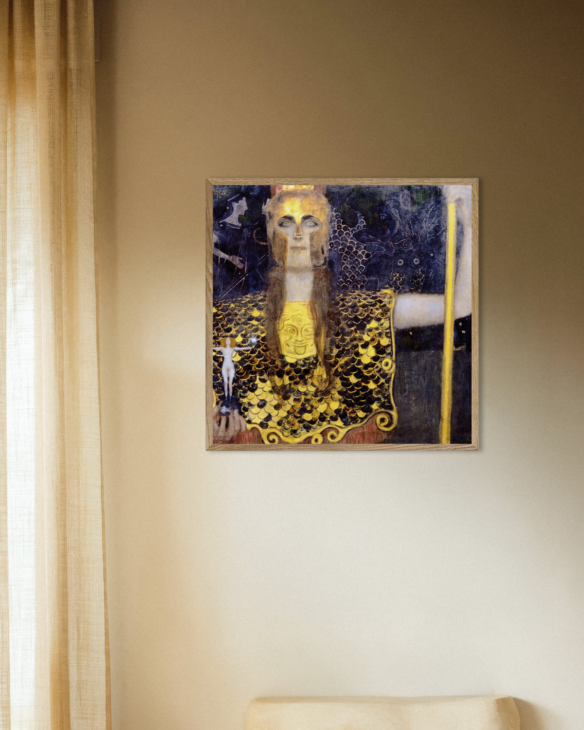 Poster van Pallas Athena (1898) van Gustav Klimt, met naturel houten lijst
