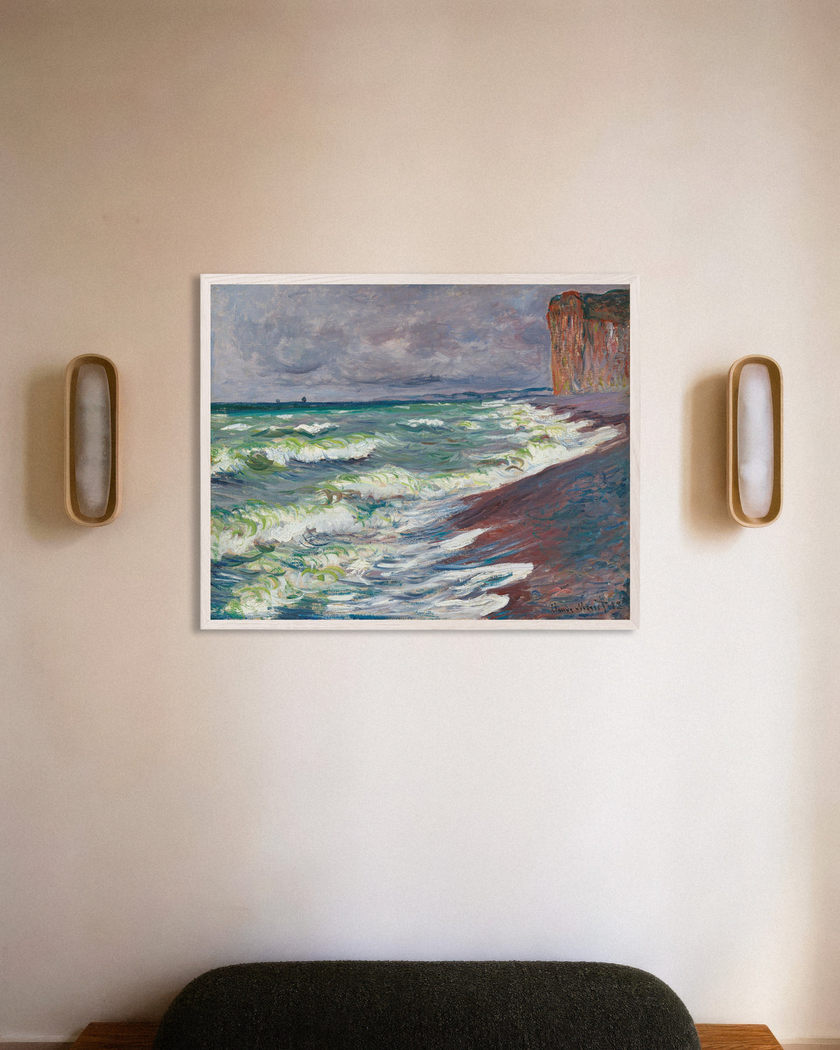 Poster Onstuimige zee bij Pourville (1882) van Claude Monet met witte houten lijst