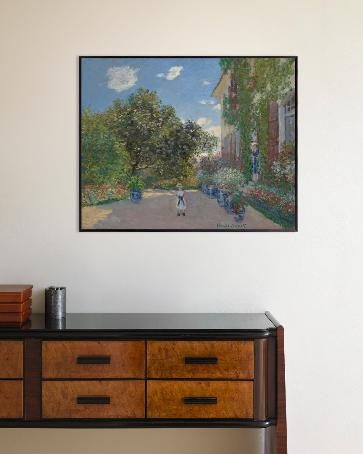 Poster Het huis van de kunstenaar in Argenteuil (1873) van Claude Monet met metalen lijst