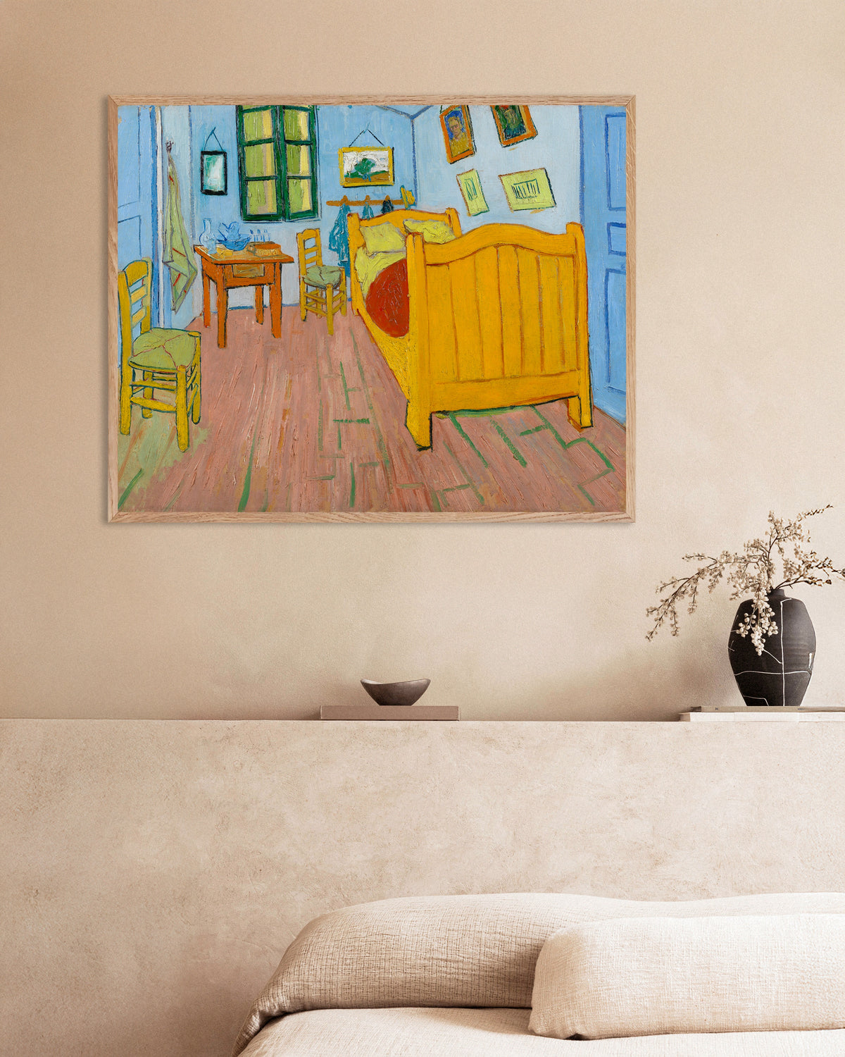 Poster van De slaapkamer (1888) van Vincent van Gogh, met naturel houten lijst
