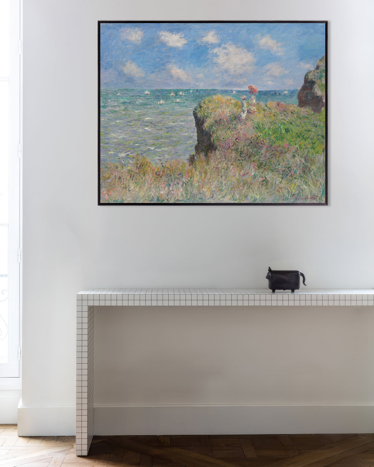 Poster Wandeling op de klif bij Pourville (1882) van Claude Monet met metalen lijst
