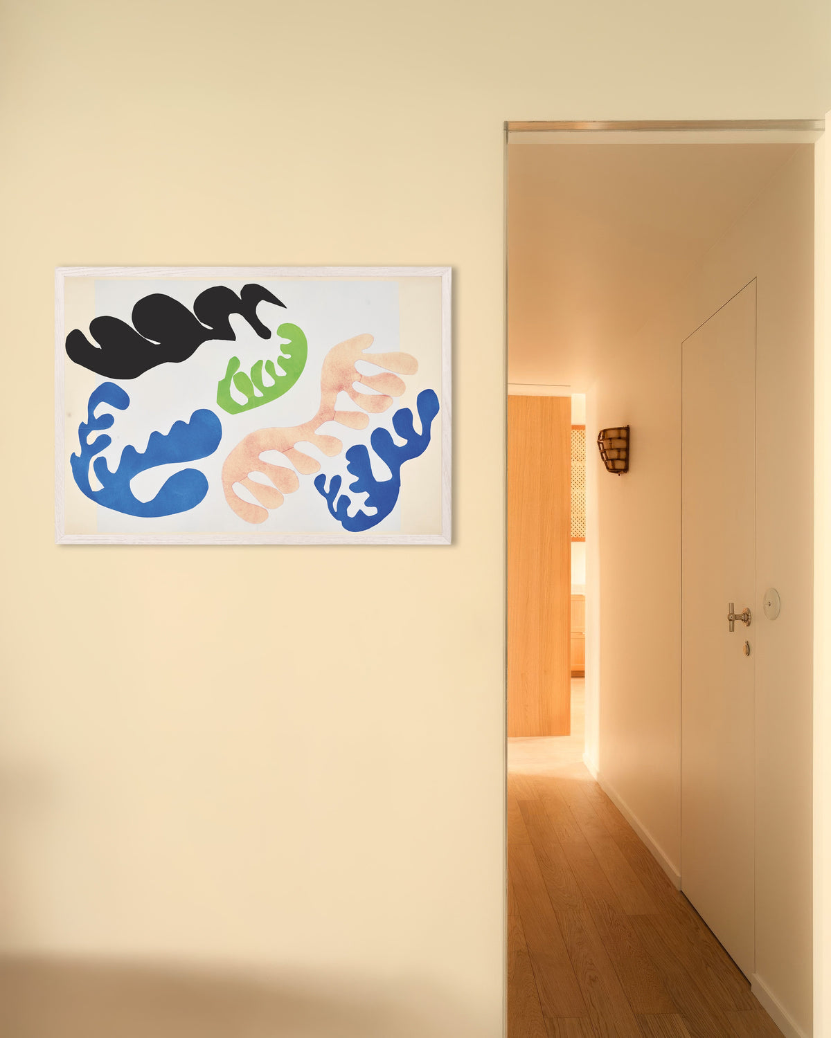 Poster van De lagune in blauw en koraal (Jazz, 1947) van Henri Matisse, met witte houten lijst