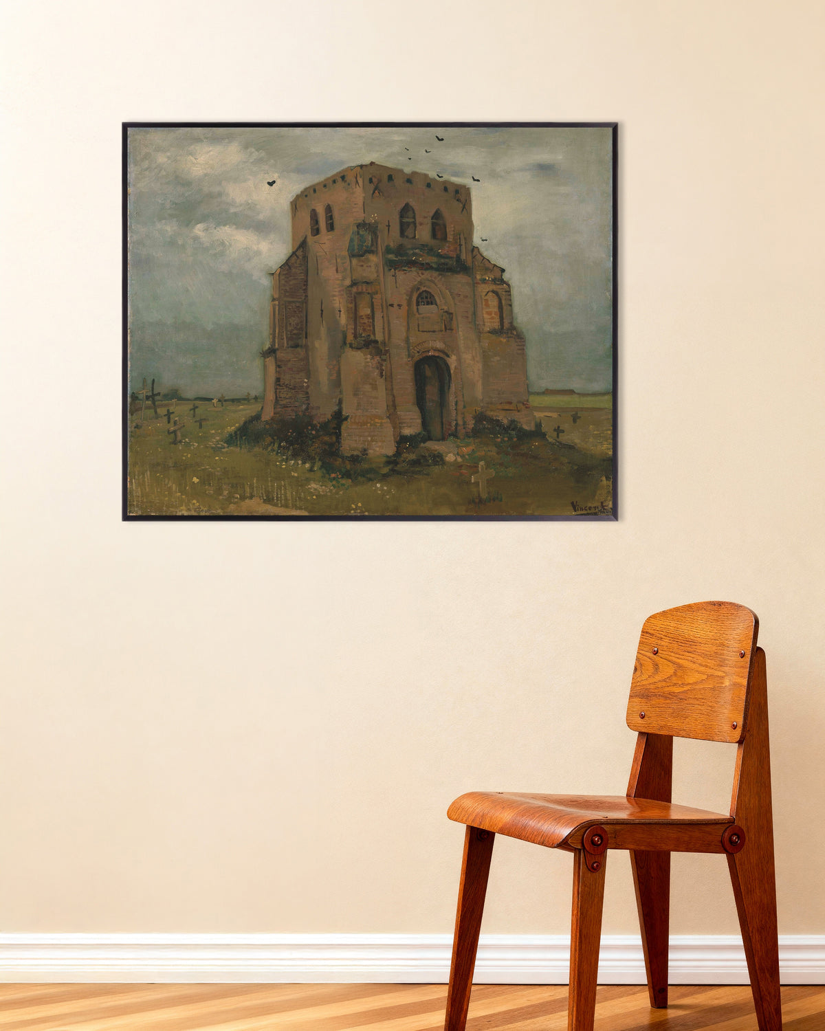 Poster van De oude kerktoren in Nuenen (1885) van Vincent van Gogh, met metalen lijst