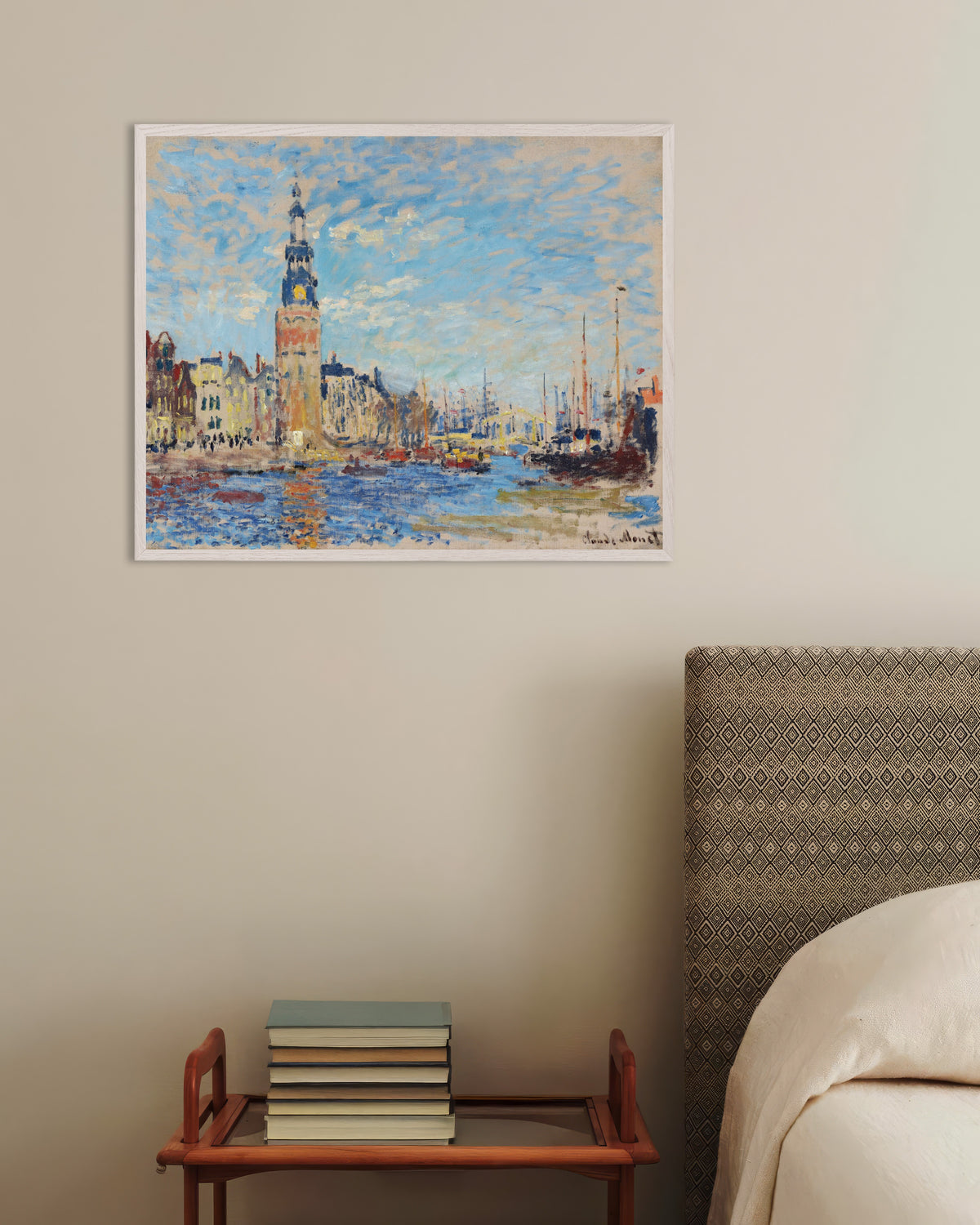 Poster Gezicht op de Montelbaanstoren, Amsterdam (1874) van Claude Monet met witte houten lijst