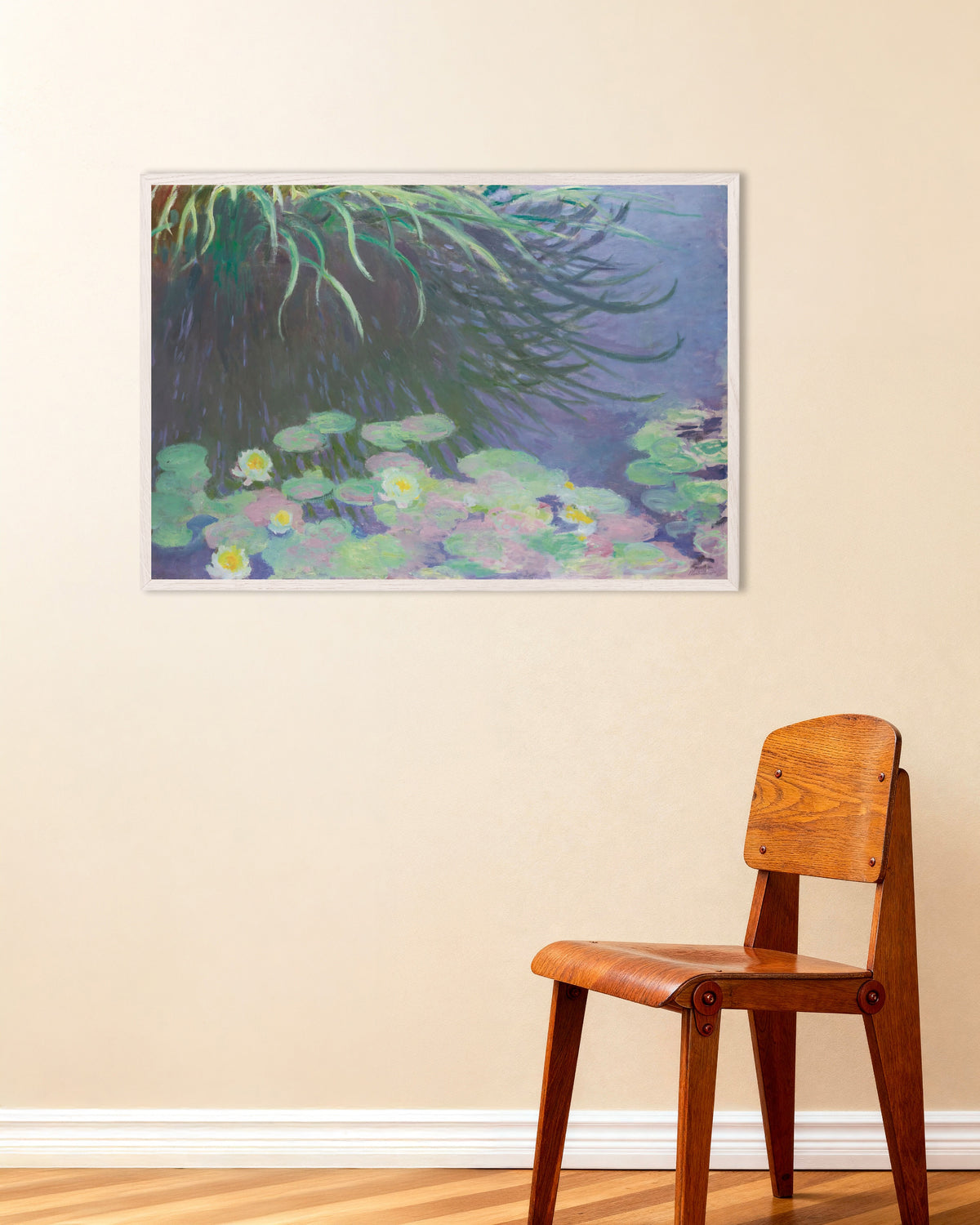 Poster Waterlelies met weerspiegelingen van hoog gras (1914–1917) van Claude Monet met witte houten lijst