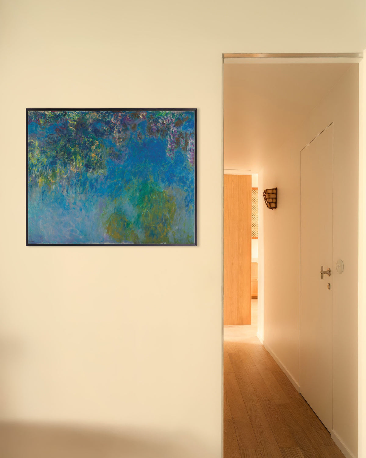 Poster Blauweregen (ca. 1925) van Claude Monet met metalen lijst