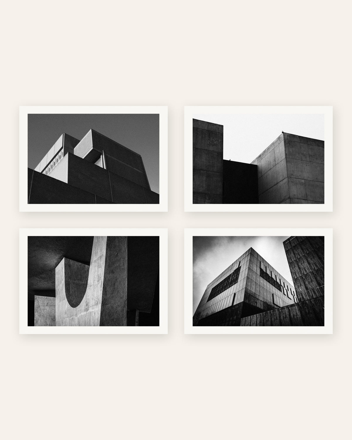 Brutalisme posters, set van 4: minimalistische betonvolumes, zonder lijst