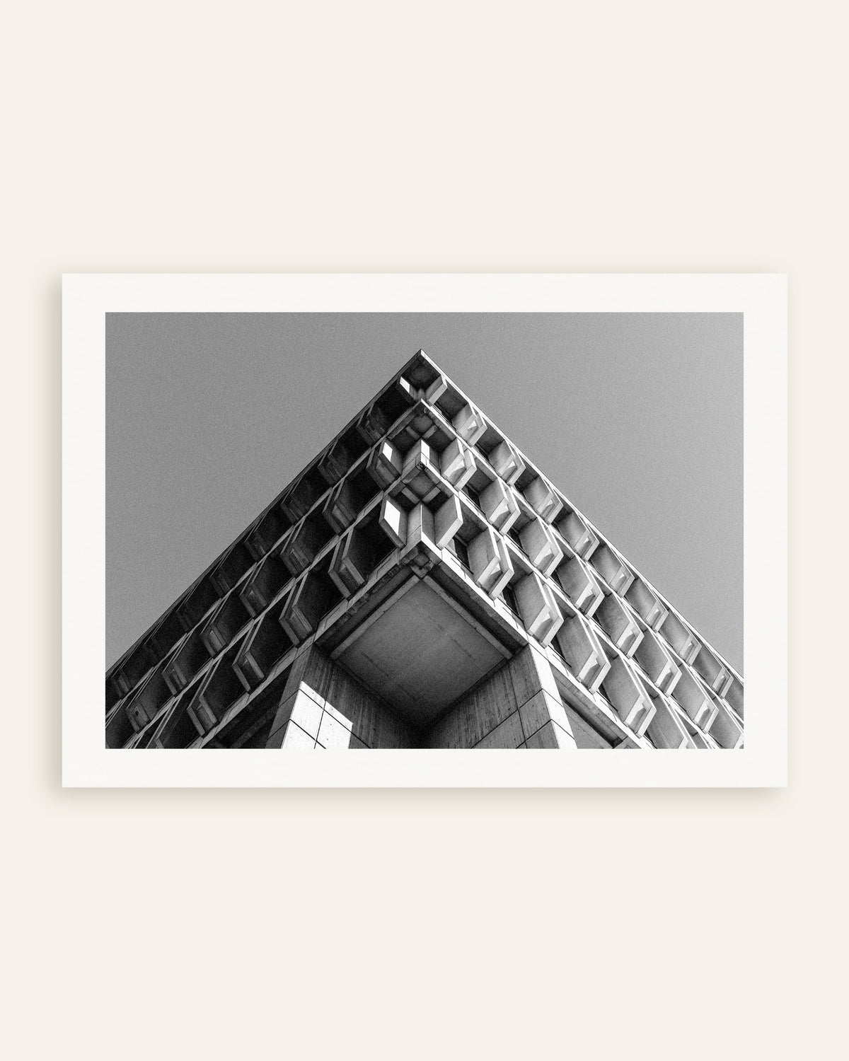 Poster ‘Cassettegevel op een hoek in scherp perspectief’, miniatuur
