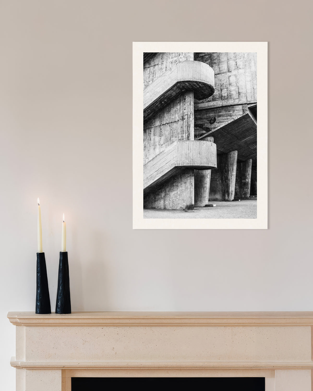 Poster ‘Gebogen hellingen en betonnen zuilen’