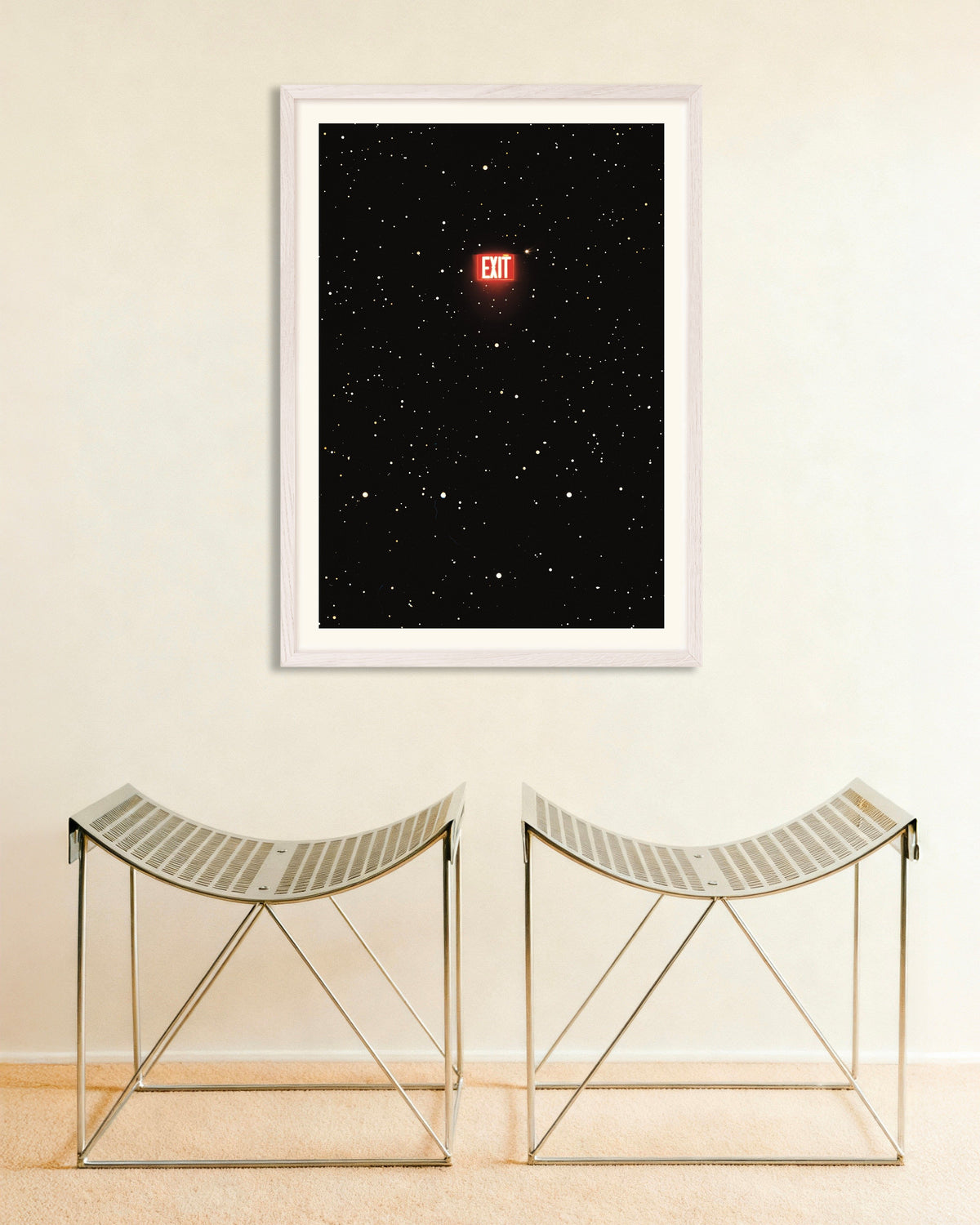 Poster van Uitgang naar het universum, met witte houten lijst