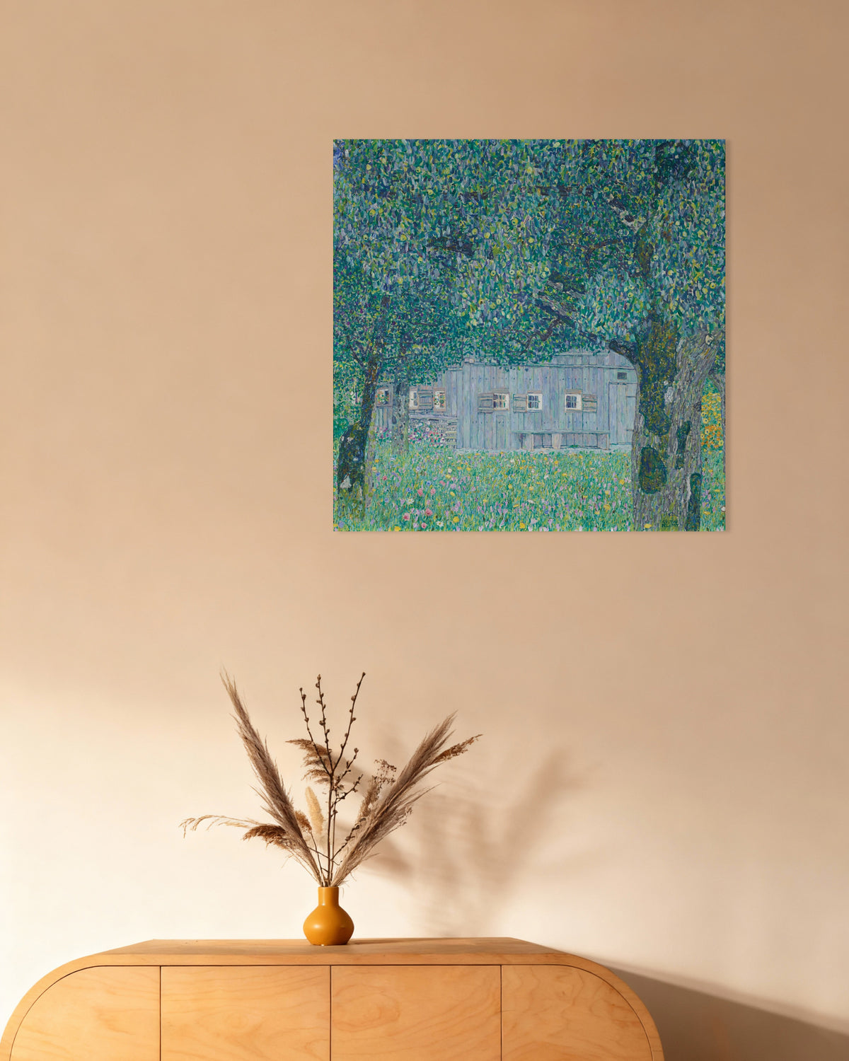 Poster Boerderij in Buchberg (1911) van Gustav Klimt