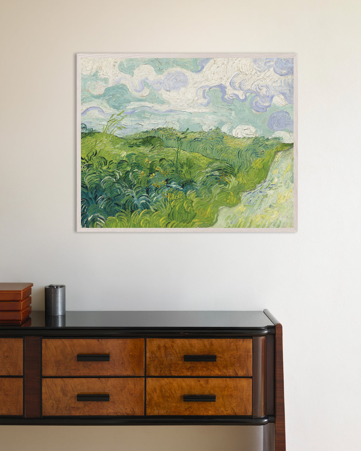 Poster van Groene korenvelden, Auvers (1890) van Vincent van Gogh, met witte houten lijst