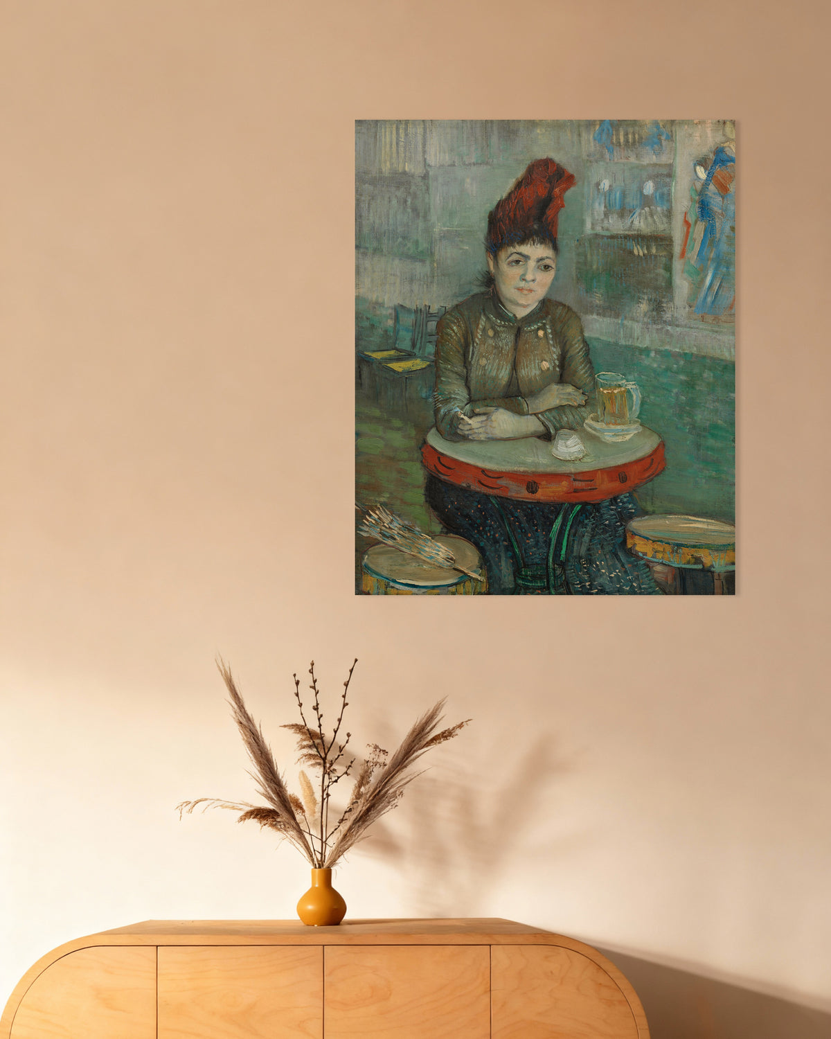 Poster van In het café, Agostina Segatori in Le Tambourin (1887) van Vincent van Gogh
