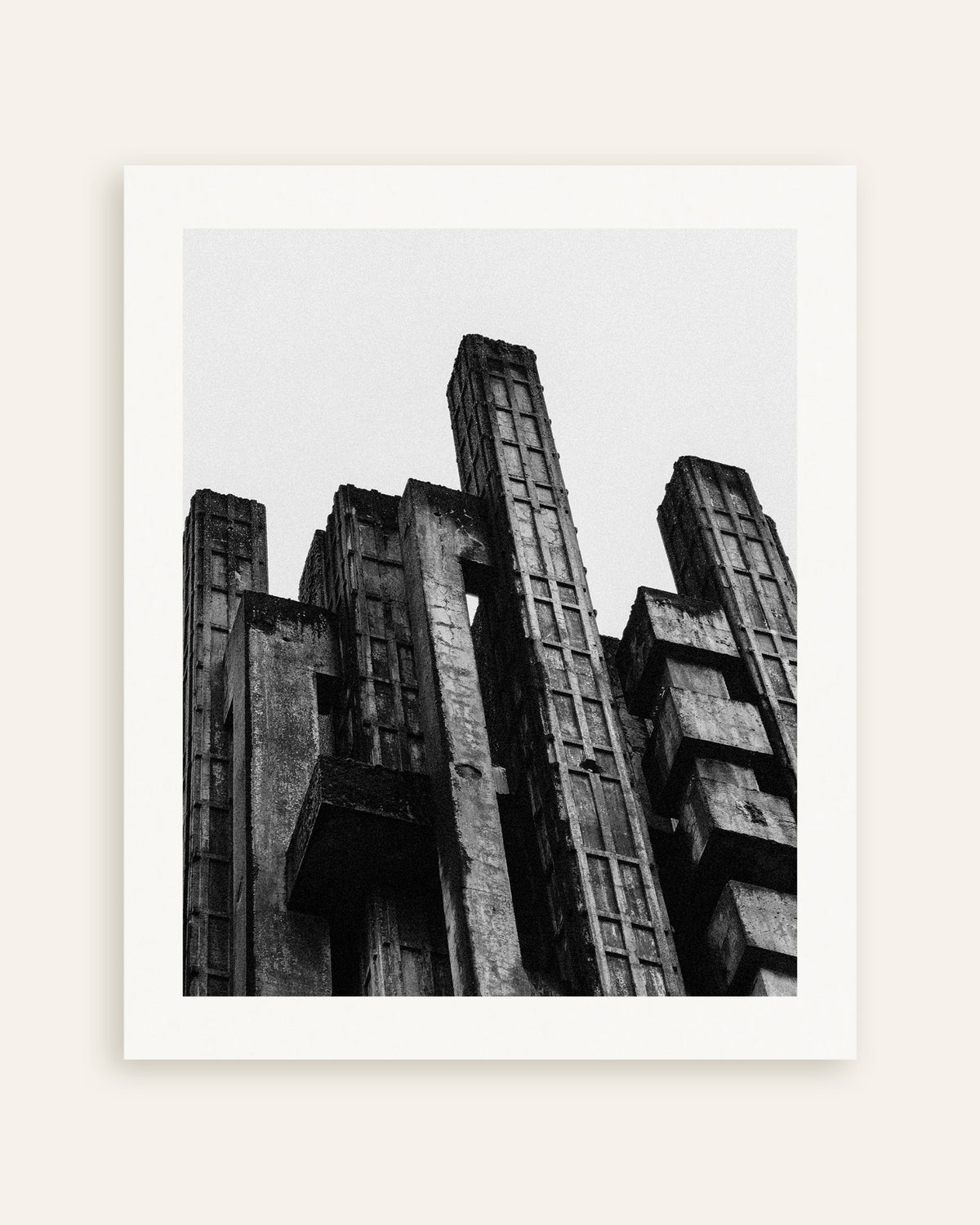 Poster ‘Getande betonnen torens’, miniatuur