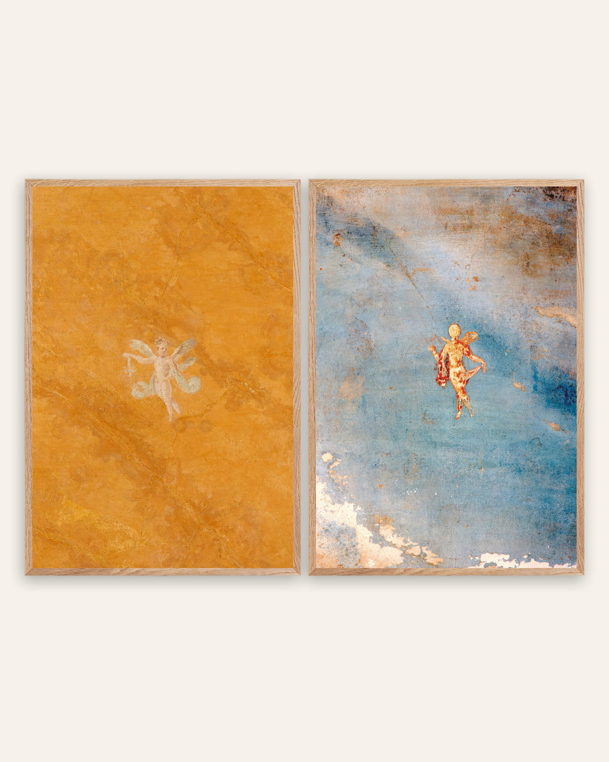Romeinse fresco posters, set van 2: Cupido en Psyche, in naturel eikenhouten lijsten