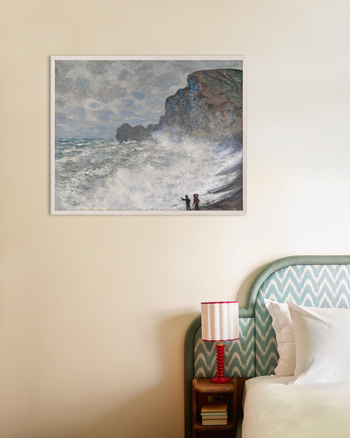 Poster Storm bij Étretat (1883) van Claude Monet met witte houten lijst