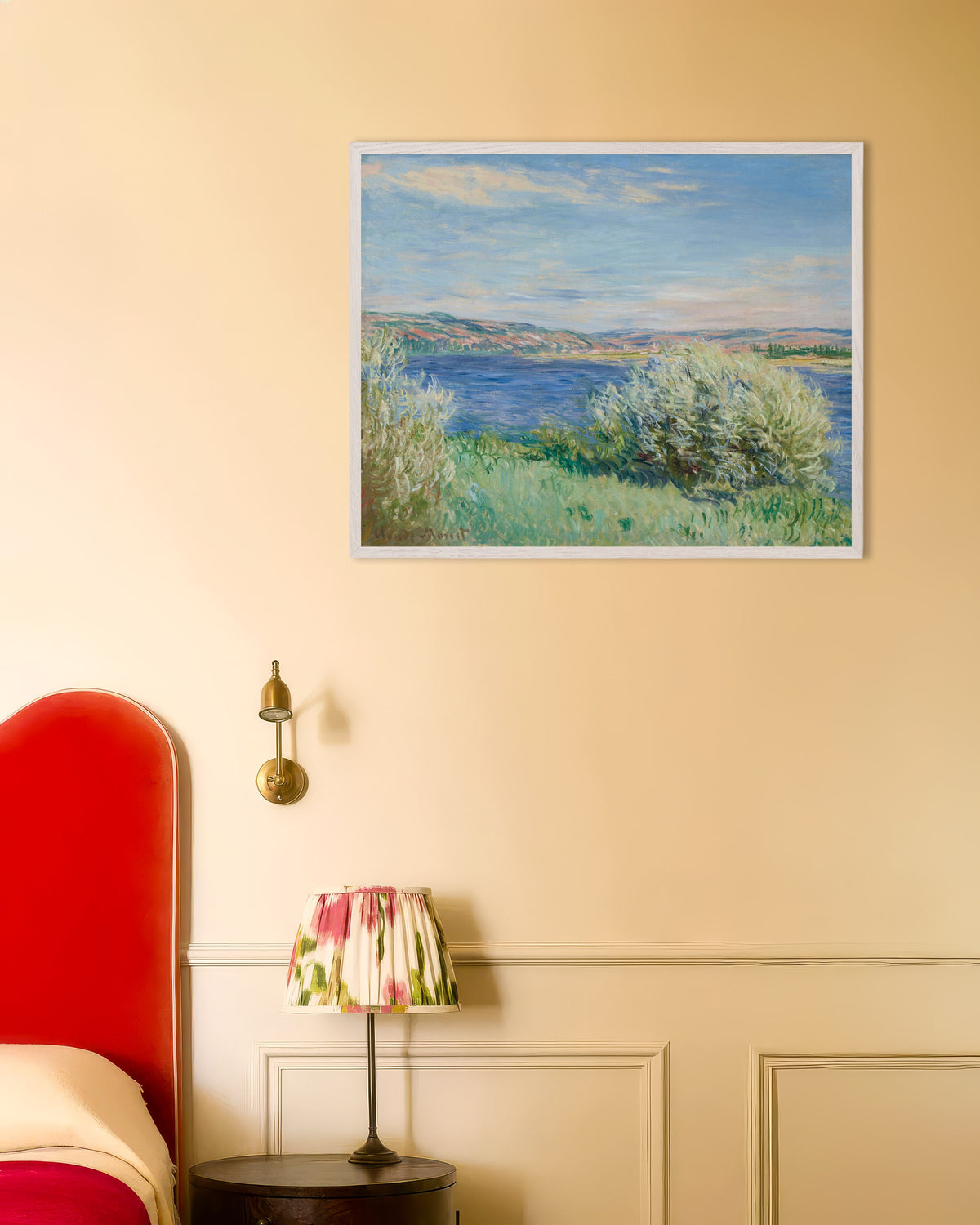 Poster De oevers van de Seine bij Vétheuil (1881) van Claude Monet met witte houten lijst