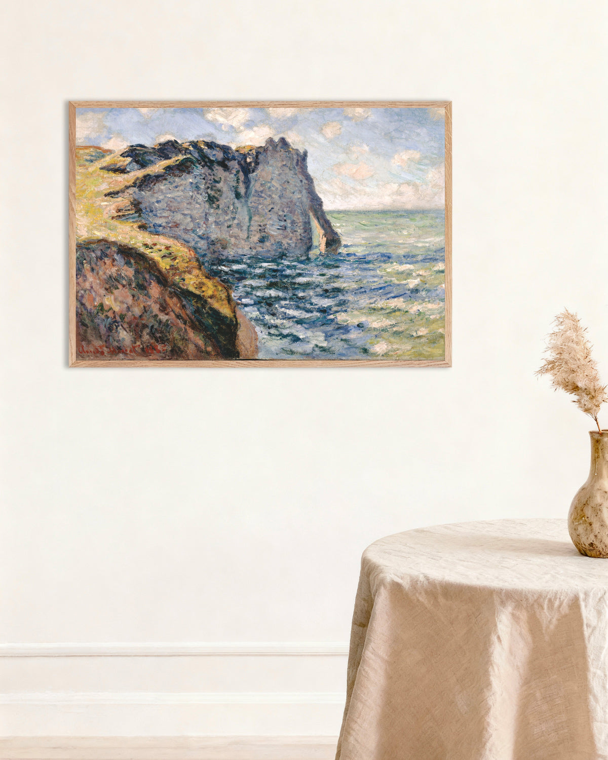 Poster De Falaise d'Aval, Étretat (1885) van Claude Monet met naturel houten lijst