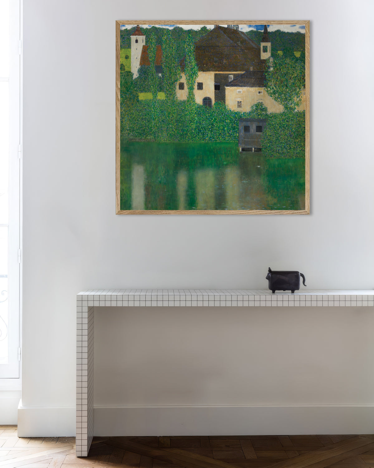Poster van Waterslot (1908–1909) van Gustav Klimt, met naturel houten lijst