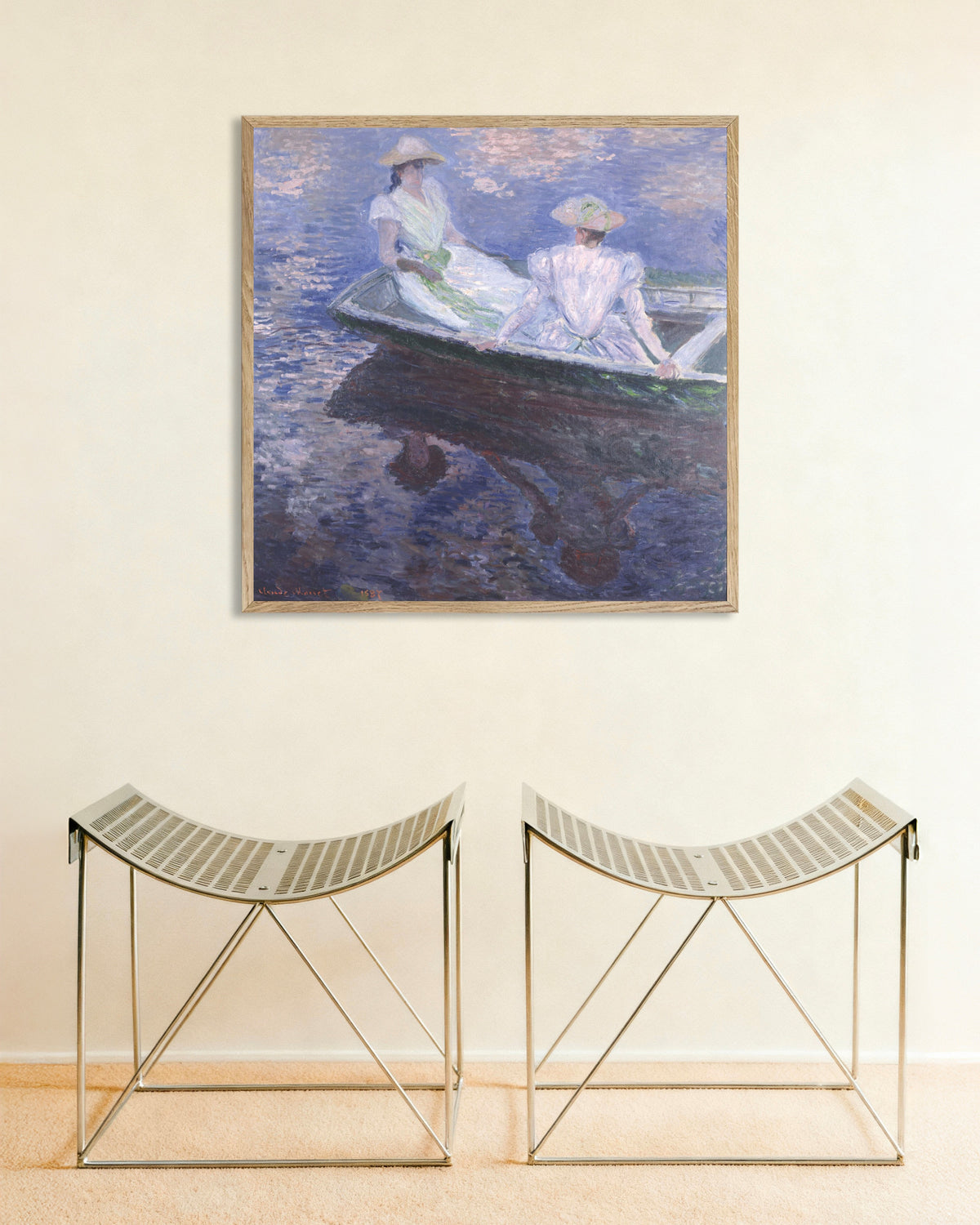 Poster Meisjes in een boot (1887) van Claude Monet met naturel houten lijst